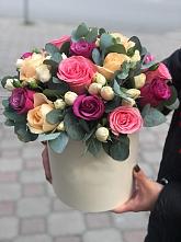 Цветочная композиция из Розы в шляпной коробке в Сасово